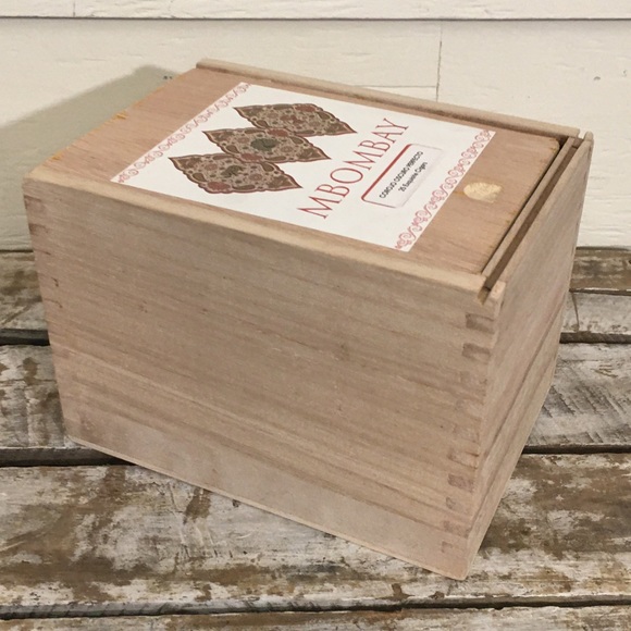 🧳3/$20🧳 MBOMBAY WOOD CIGAR BOX - Picture 2 of 5